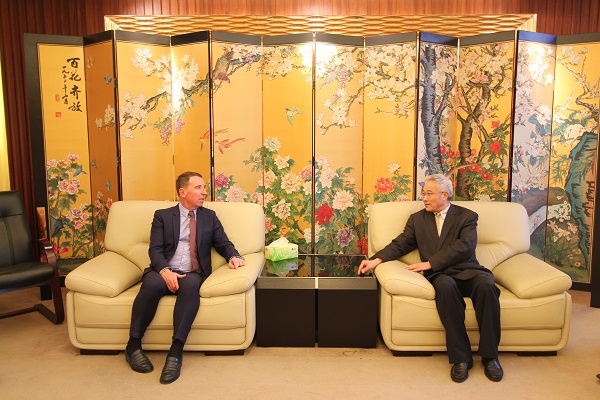 法国巴黎高等对外贸易公司客人访问公司