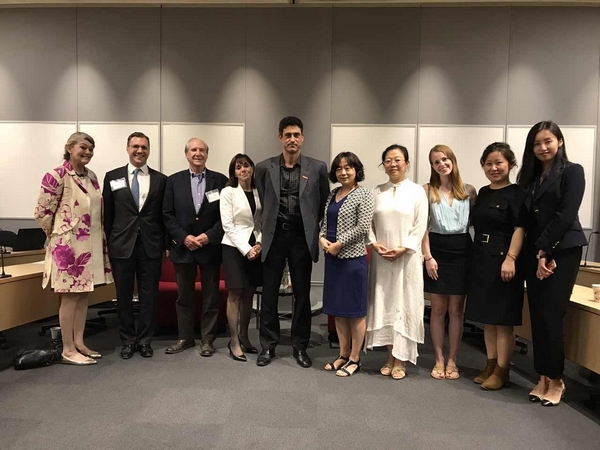 公司纽约商务孔子公司举办“引领世界之路”中国商务讲座