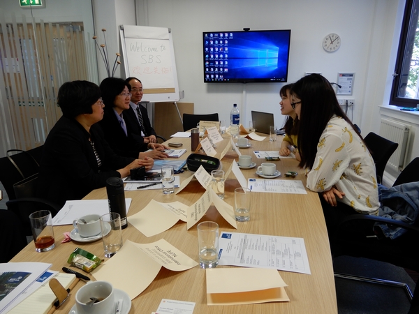 邱伟芬副董事长一行赴英国、法国访问